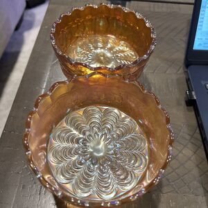 Vintage set of 2 1960s Dugan Maple Leaf Marigold Carnival sherbet dessert bowls